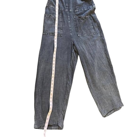 Easel Here I Am Jumpsuit Womens Sz Medium Black Washed Boho Wide Leg Sleeveless - Picture 3 of 7